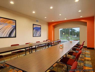 Days Inn & Suites By Wyndham Marquez Einrichtungen foto